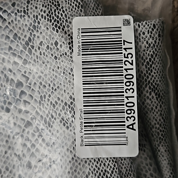 *NWT* Attitudes by Renee Python Print Top - Picture 10 of 11